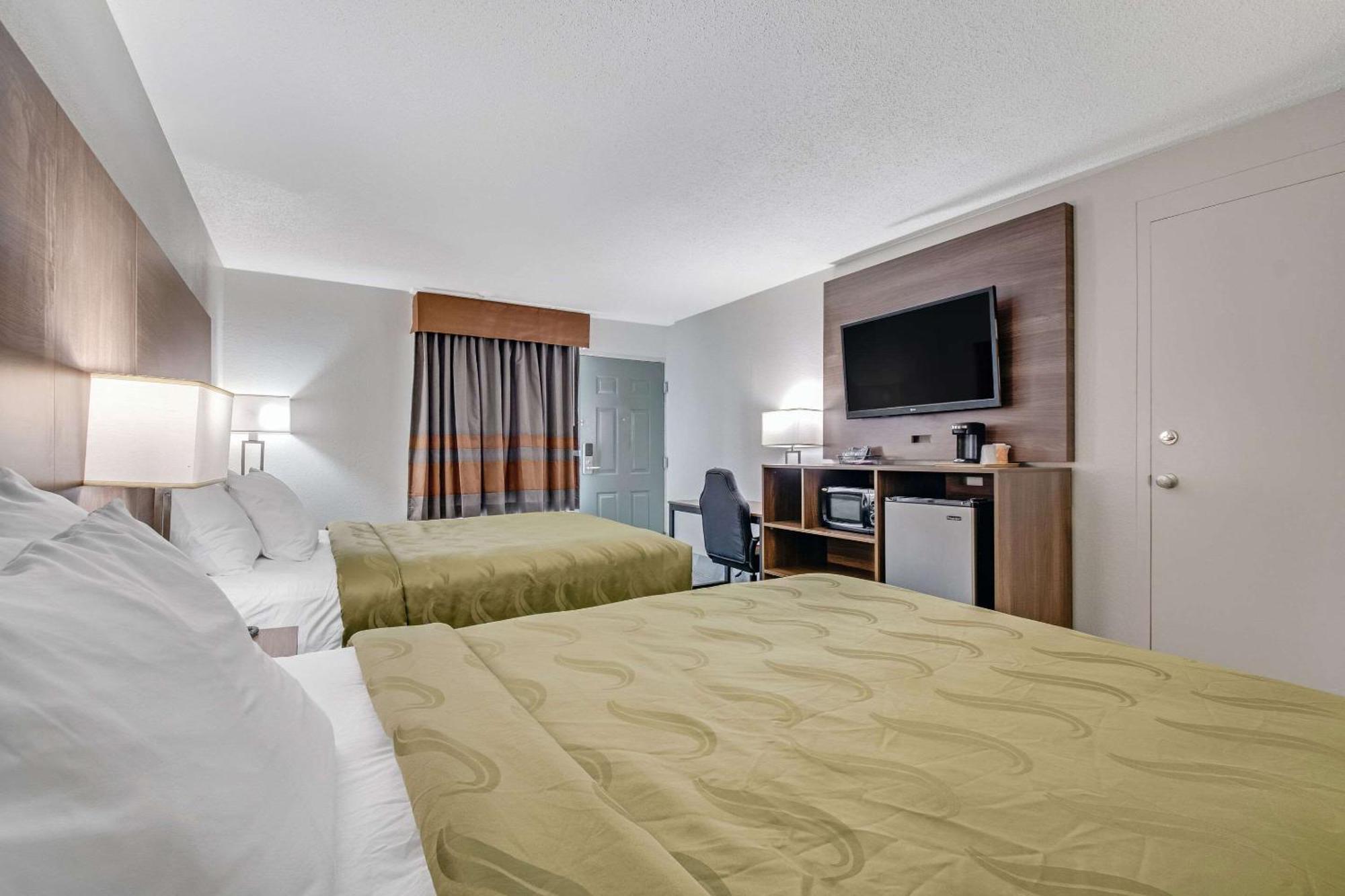 Quality Inn Dalton Eksteriør bilde