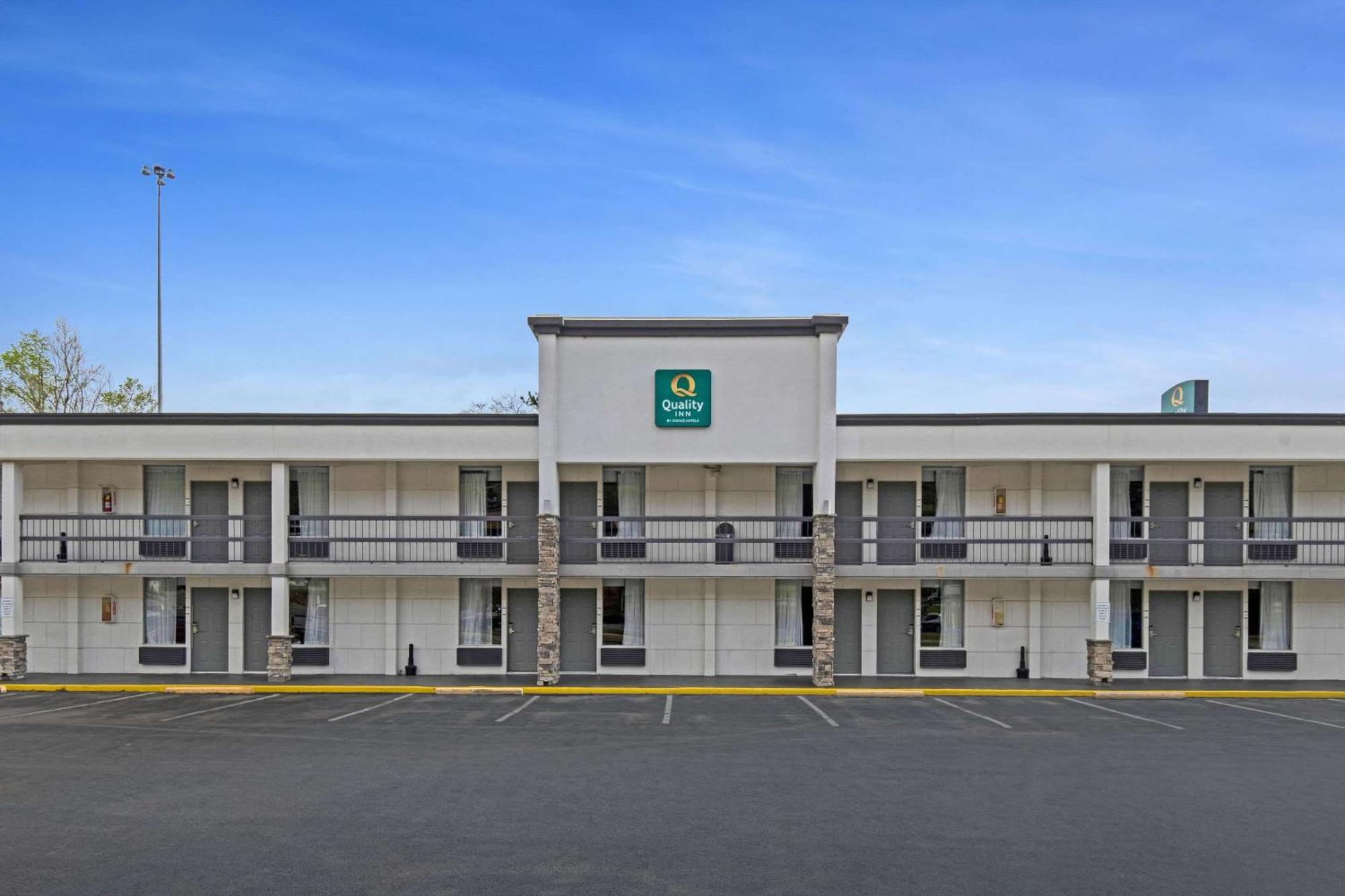 Quality Inn Dalton Eksteriør bilde