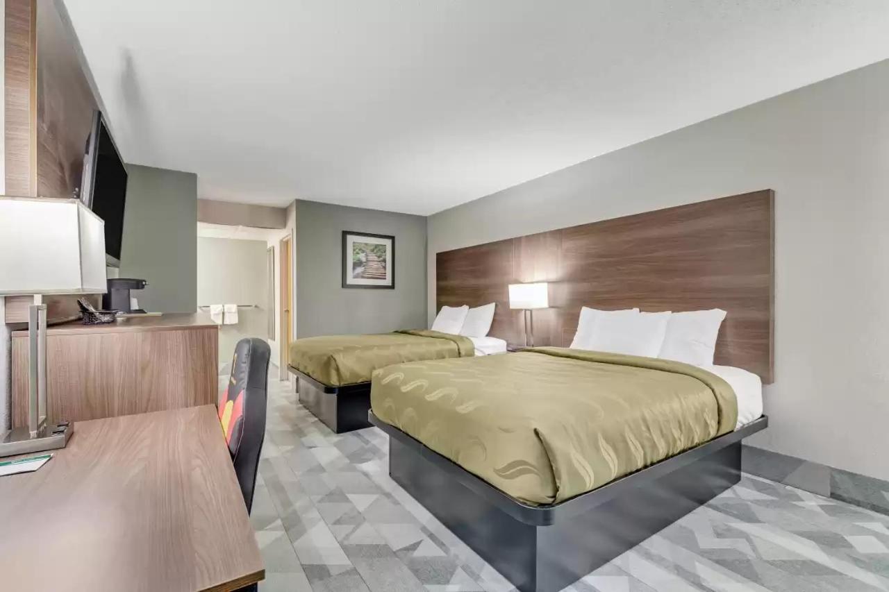 Quality Inn Dalton Eksteriør bilde