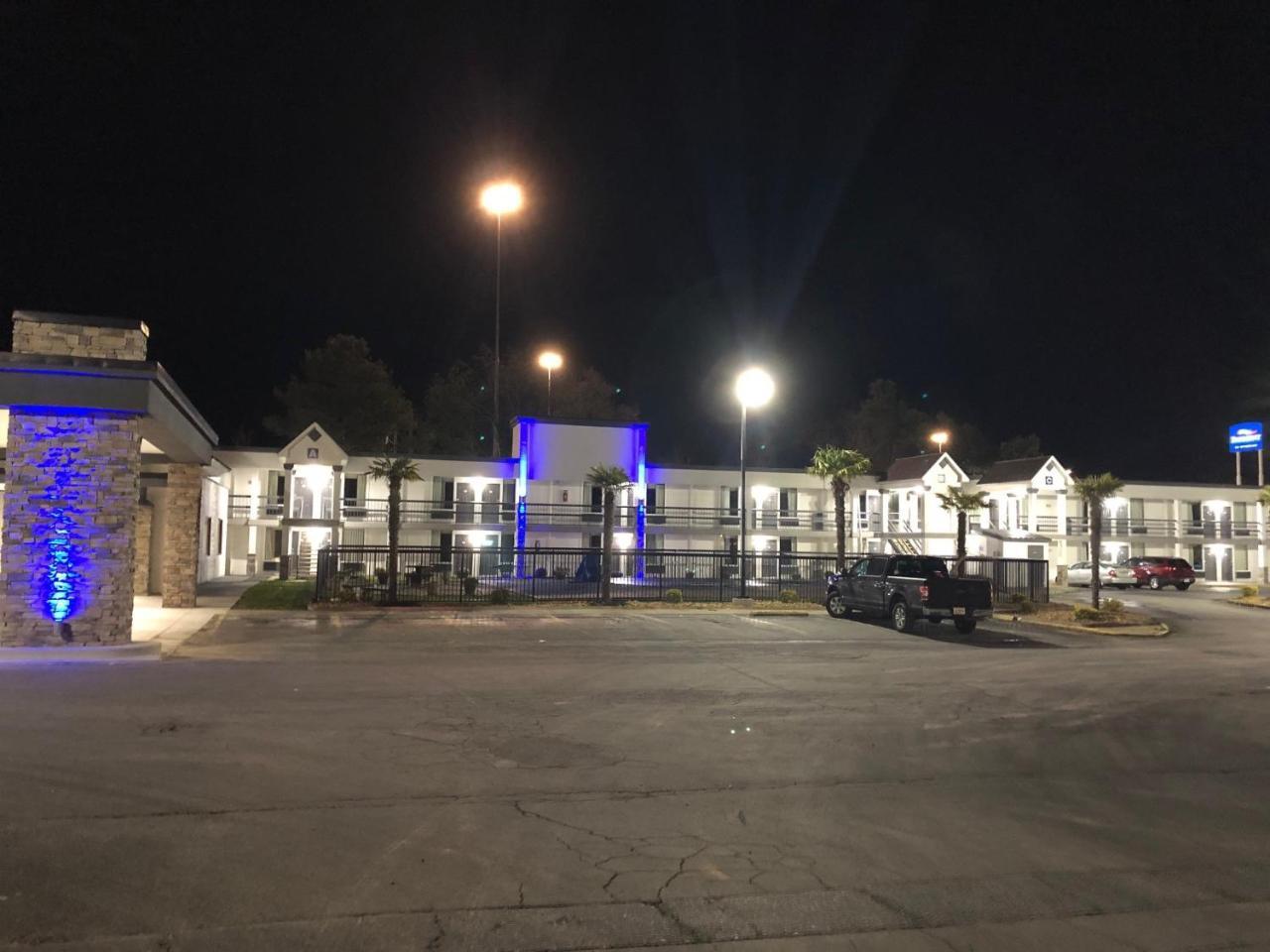 Quality Inn Dalton Eksteriør bilde