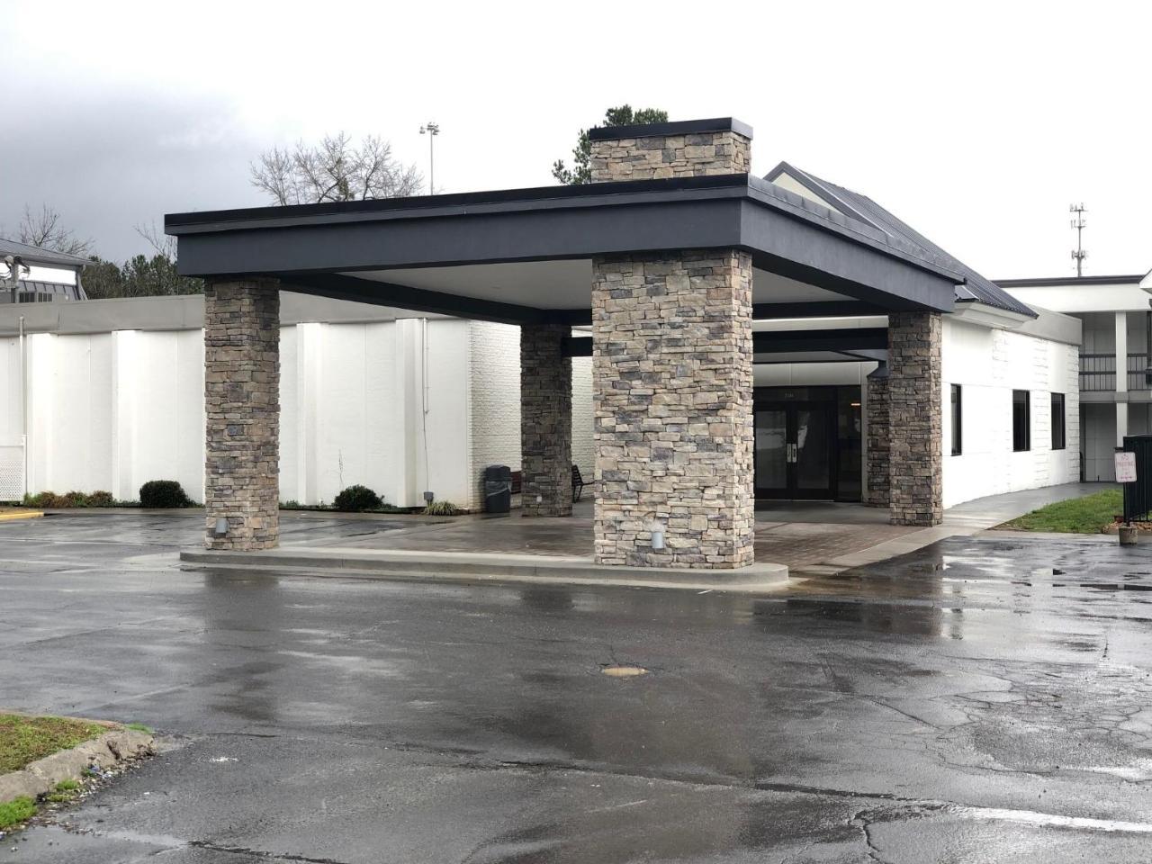 Quality Inn Dalton Eksteriør bilde